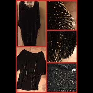 REDUCED!!! Beautiful sequined, knit tunic top.